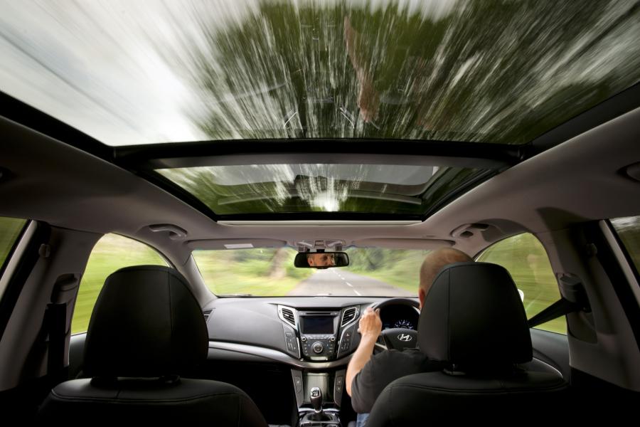  Hyundai i40 Station Wagon CRDi 2011 года  (UK) (фото 73 из 146)